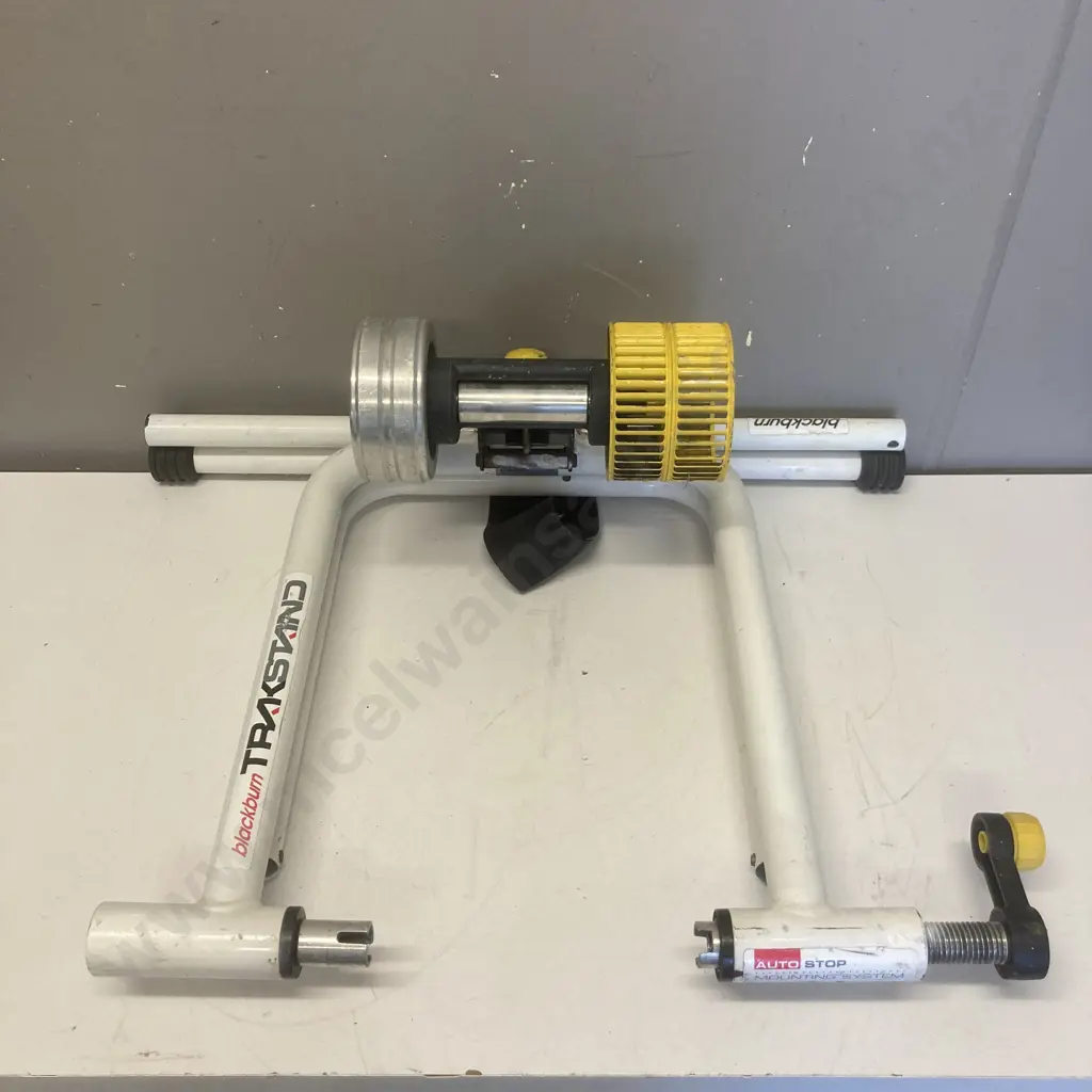 BlackBurn Trakstand Cycle Trainer Image 1++