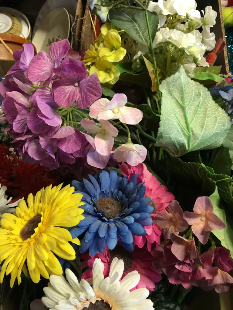 Assorted Box Lot Of Artificial Flowers Image 1++