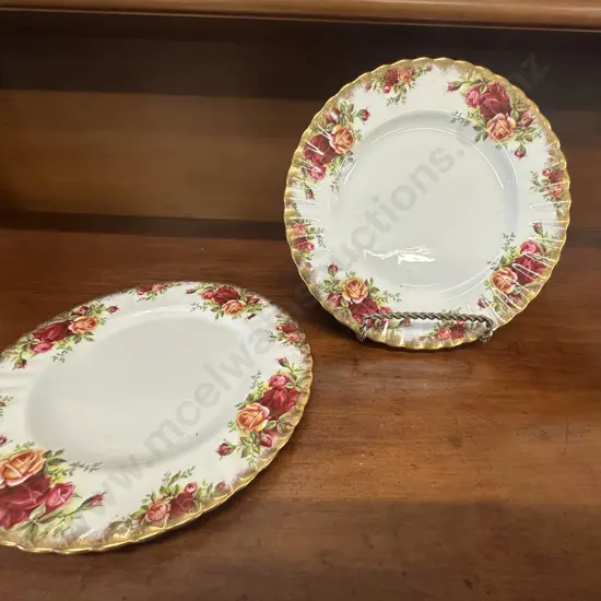 Royal Albert Old Country Roses Dinner Plates x2 Dia21cm.