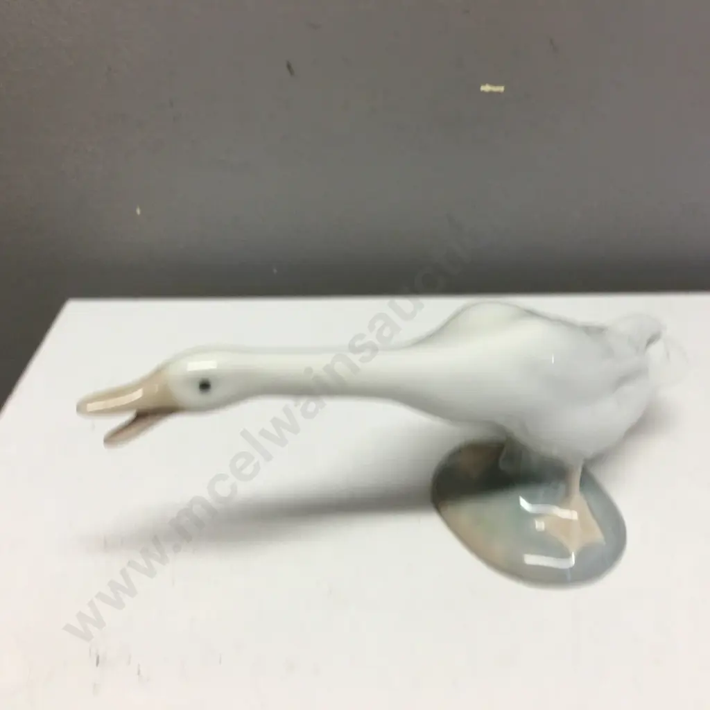 Vintage Lladro Small Honking Goose A-20F. 16cm Image 1++