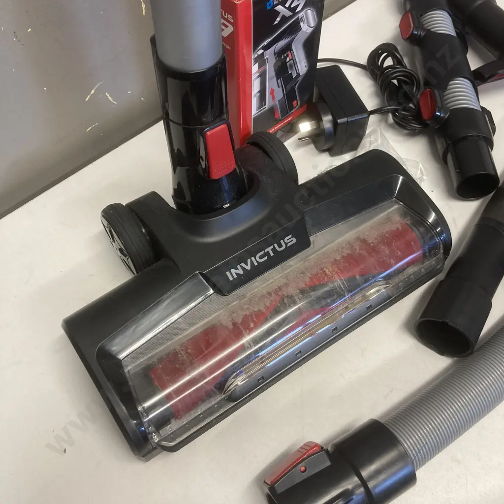 Invictus X9 Cordless Vacuum Cleaner Image 1++