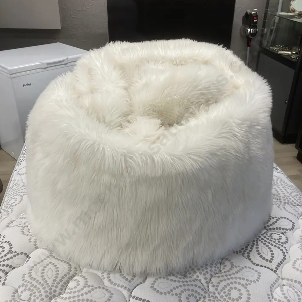 Large White Shaggy Bean Bag Image 1++