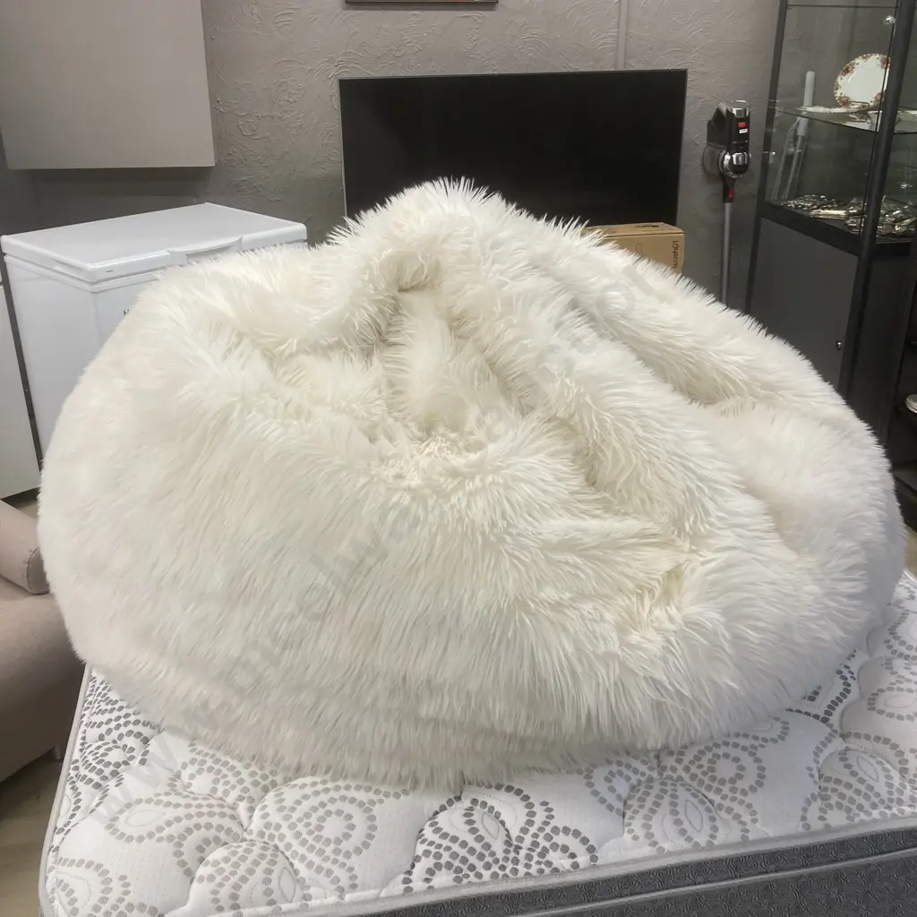 Large White Shaggy Bean Bag Image 1++