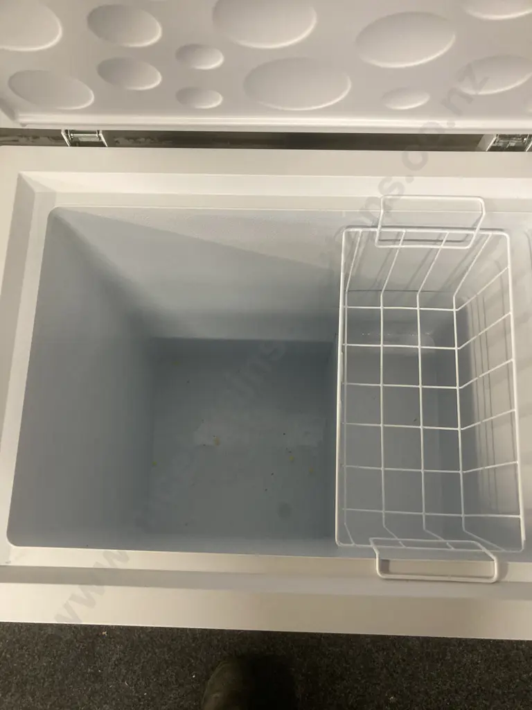 Haier 143 Litre Chest Freezer, Model HCF143 Image 1++