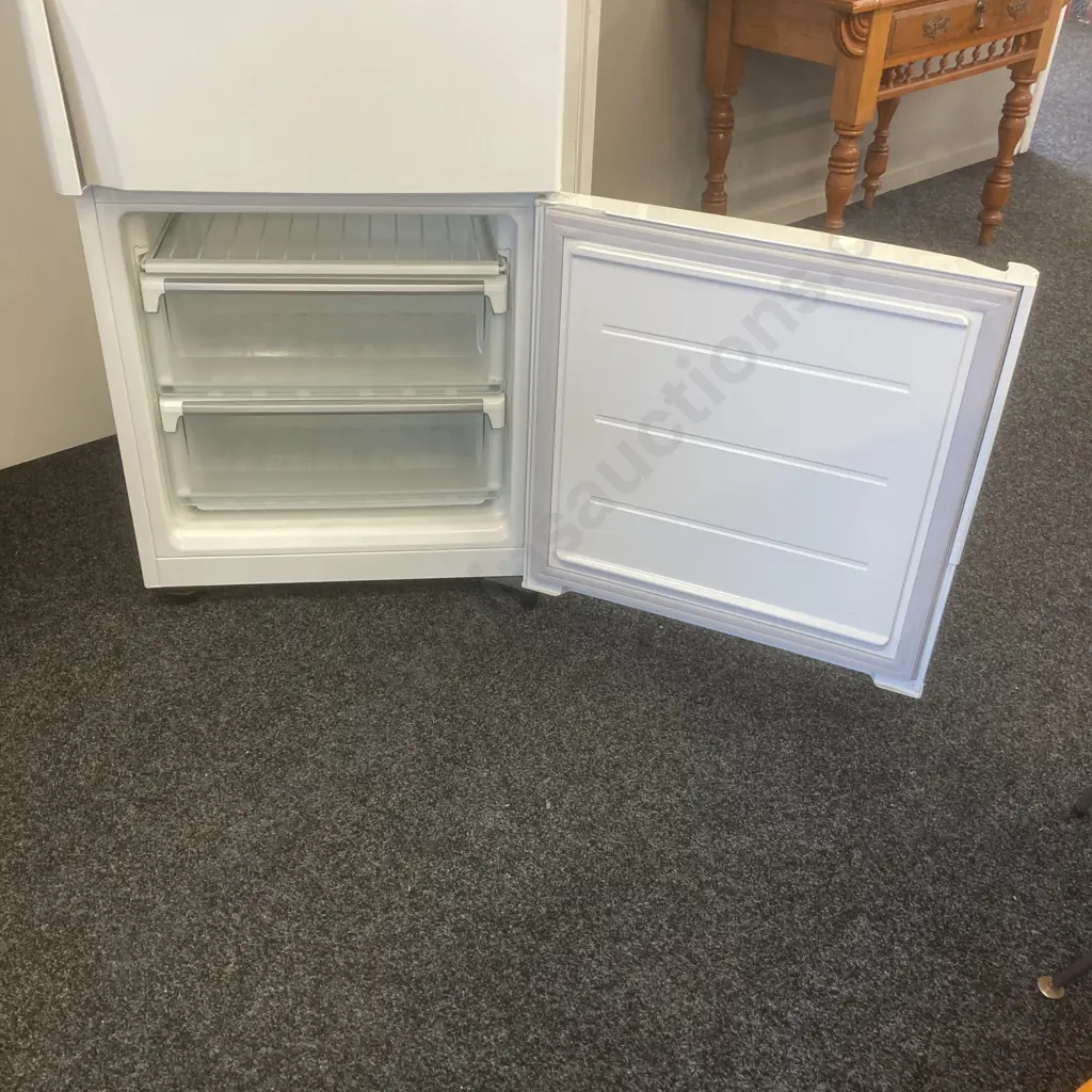Westinghouse 400L Bottom Mount Fridge/Freezer White - Right Hinge, WBM4000WB-R Image 1++