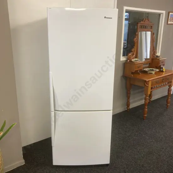 Westinghouse 400L Bottom Mount Fridge/Freezer White - Right Hinge, WBM4000WB-R