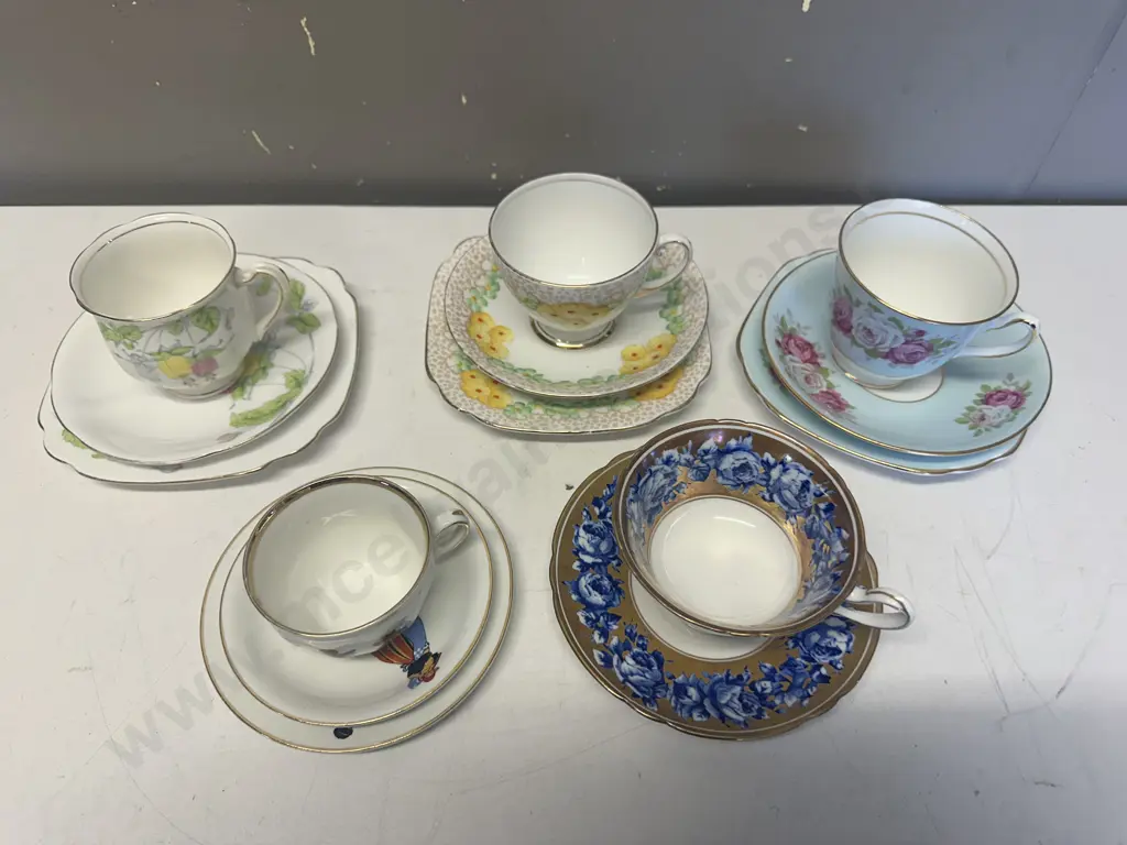 Vintage Trios x 4 & Duo x 1 Includes Royal Standard, Duchess Etc Image 1++