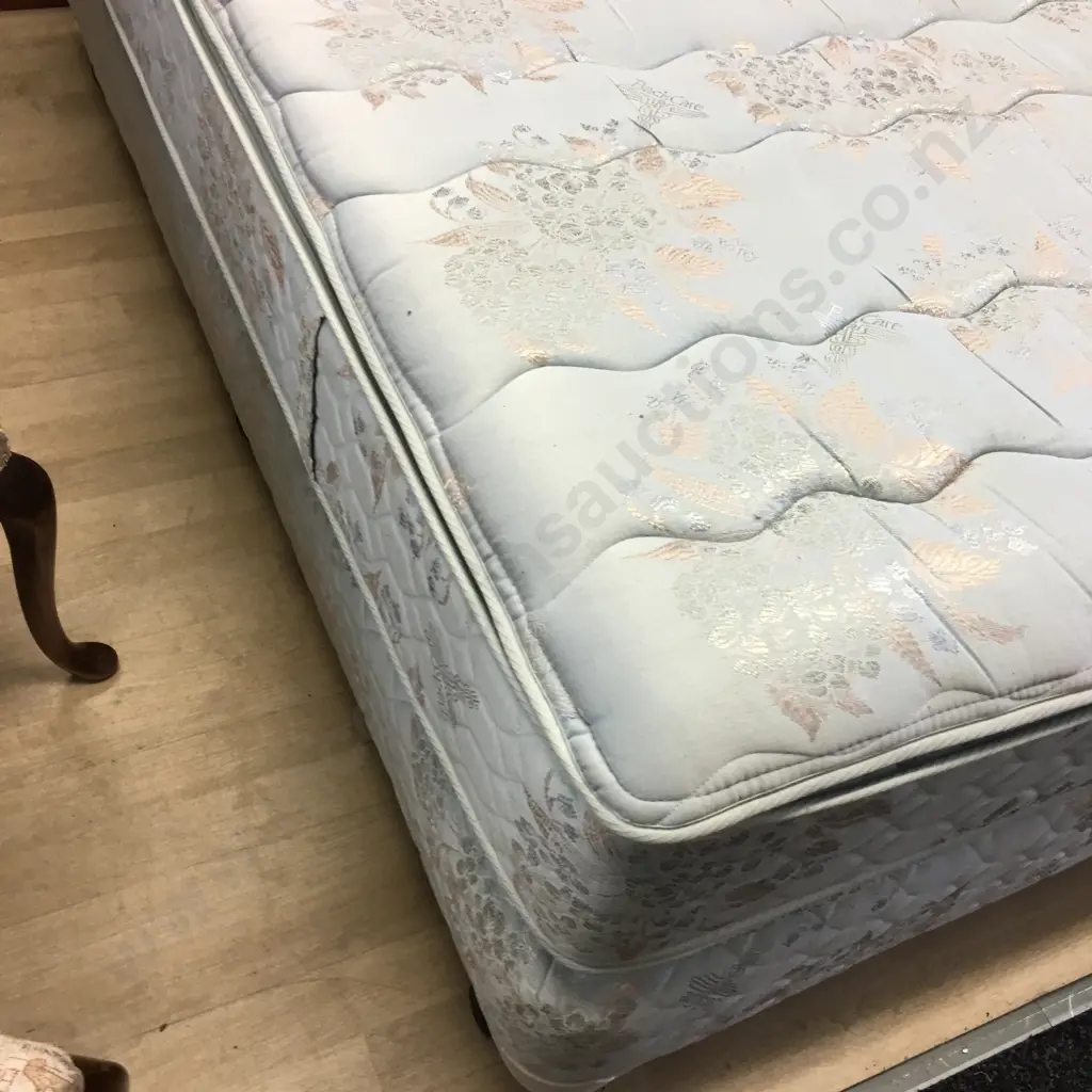 Double Bed - Dunlop Bedding Back Care Ultimate, Double Pillow Top Image 1++