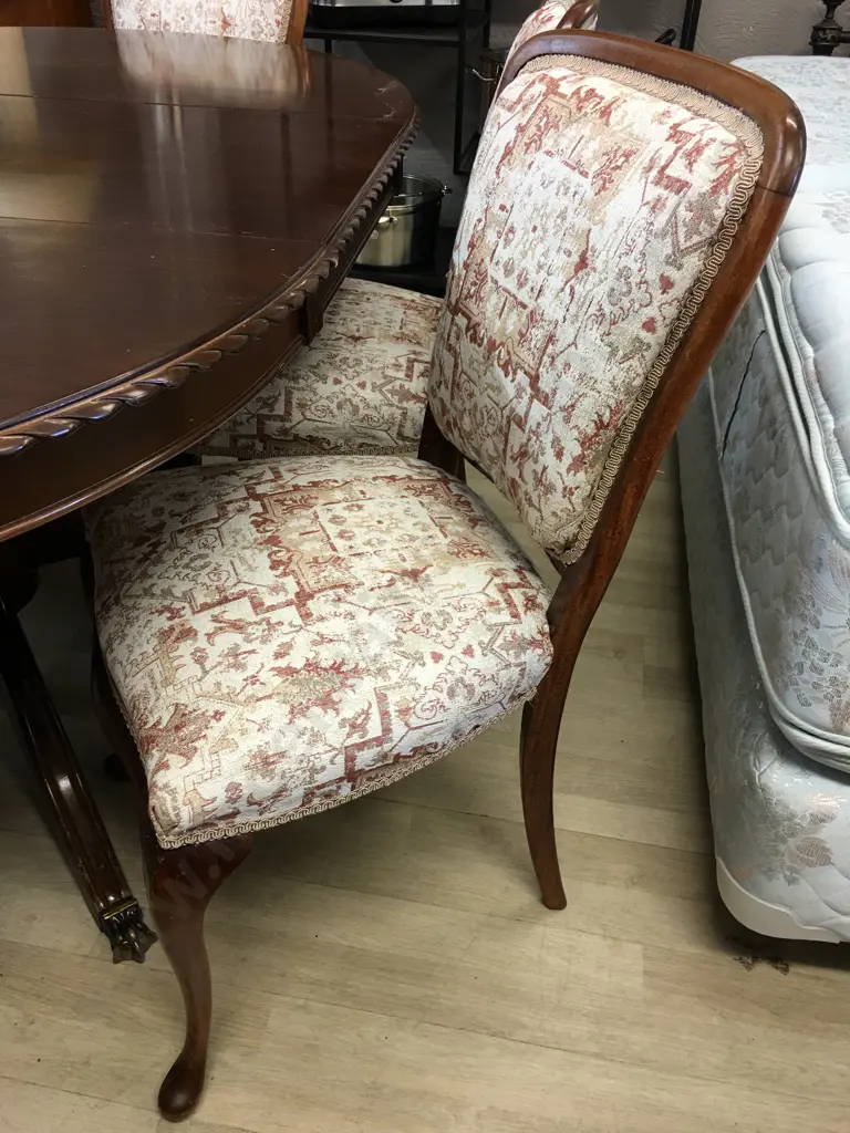Mahogany Round Extn Table,117cm, Rope Edge, Brass Claw Feet, 6 x Chairs With Burgundy/Cream Fabric & Braiding Image 1++