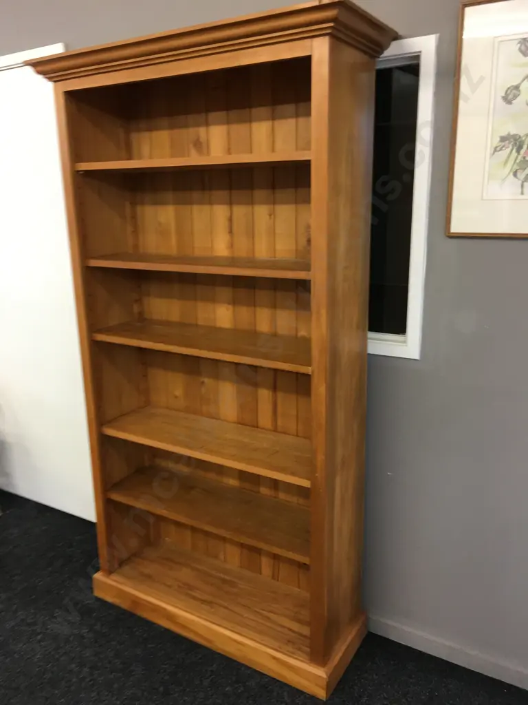Rimu Bookcase With 5 Adjustable Shelves, Tongue & Groove Back. H190 W106 D37cm Image 1++