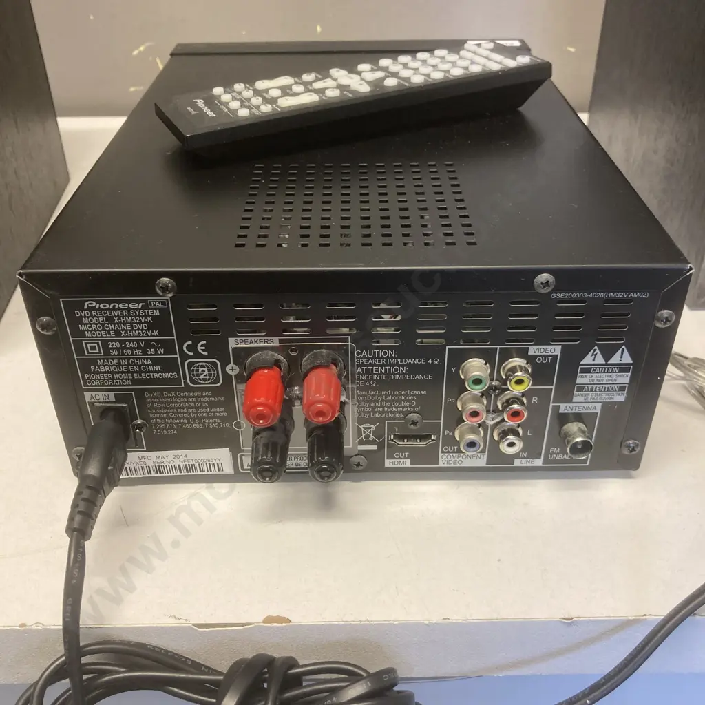 Pioneer Micro HiFi System DVD Model X-HM32V-K With Remote Control Image 1++