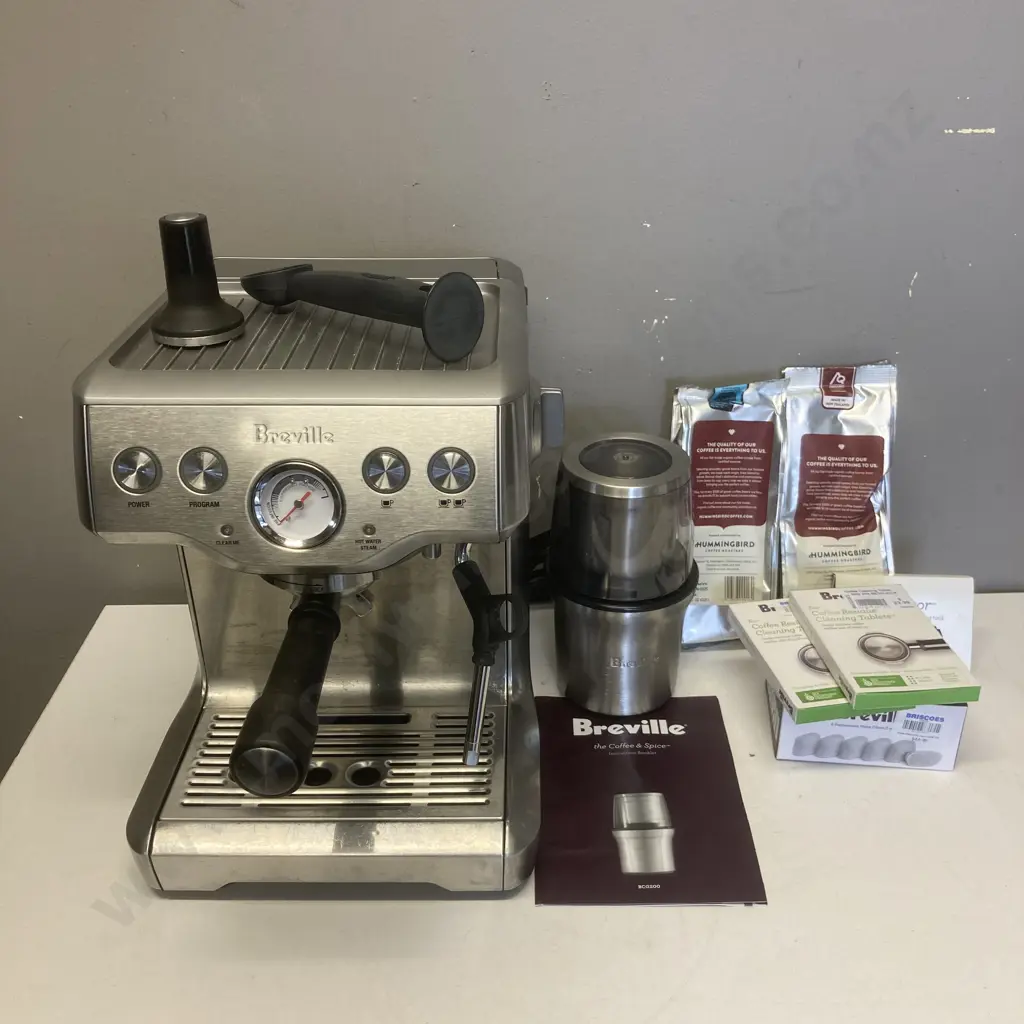 Breville Espresso Machine BES840, The Coffee & Spice Grinder BCG200 With Manual, Coffee, Disposables Etc Image 1++