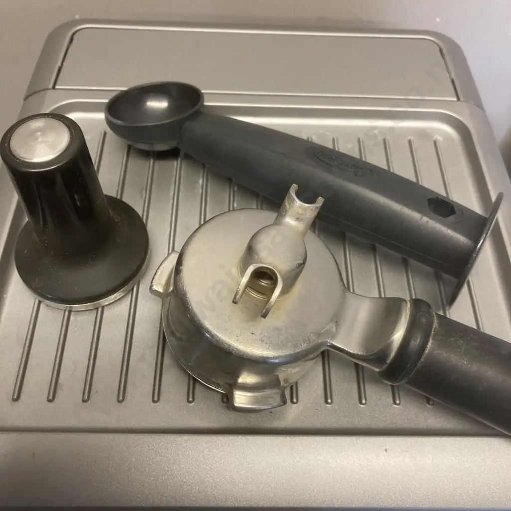 Breville Espresso Machine BES840, The Coffee & Spice Grinder BCG200 With Manual, Coffee, Disposables Etc Image 1++