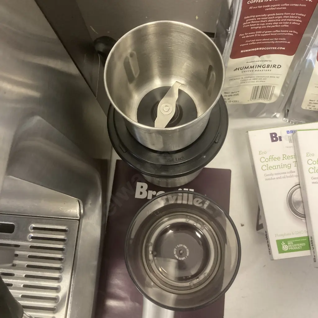 Breville Espresso Machine BES840, The Coffee & Spice Grinder BCG200 With Manual, Coffee, Disposables Etc Image 1++