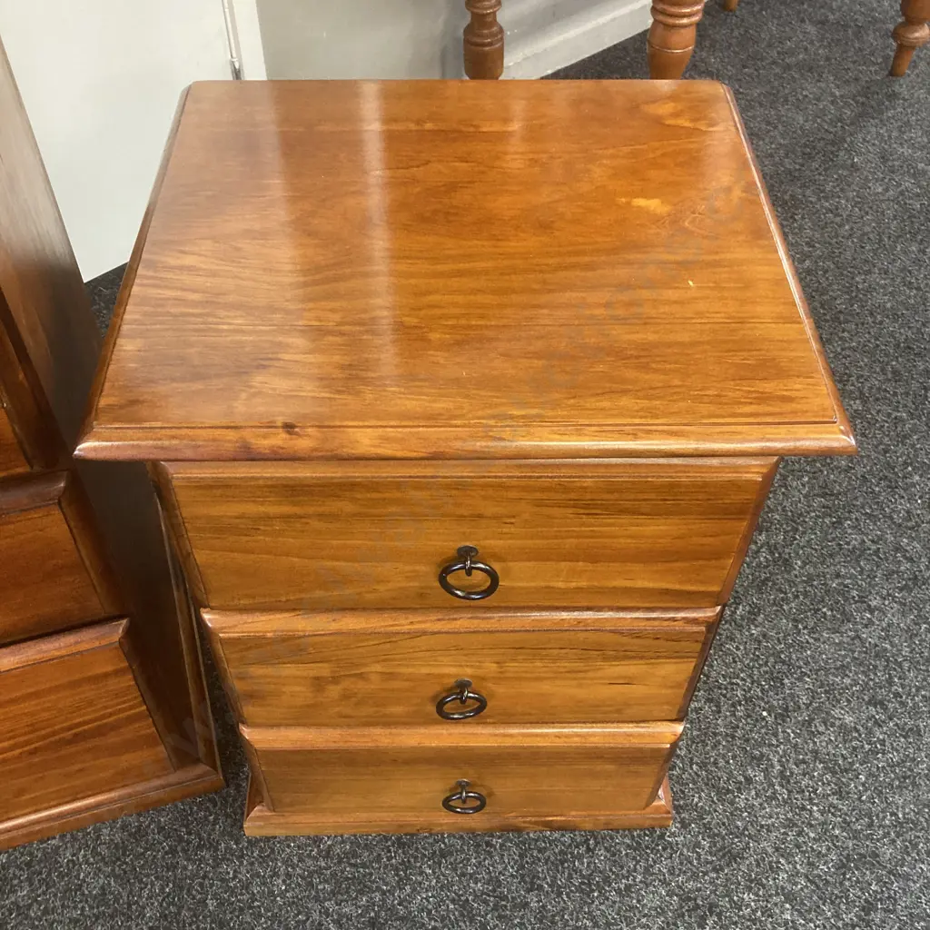 Pine Bedroom Suite - 6 Drawer Scotch Chest & Pair of 3 Drawer Bedsides. Black Ring Handles Image 1++
