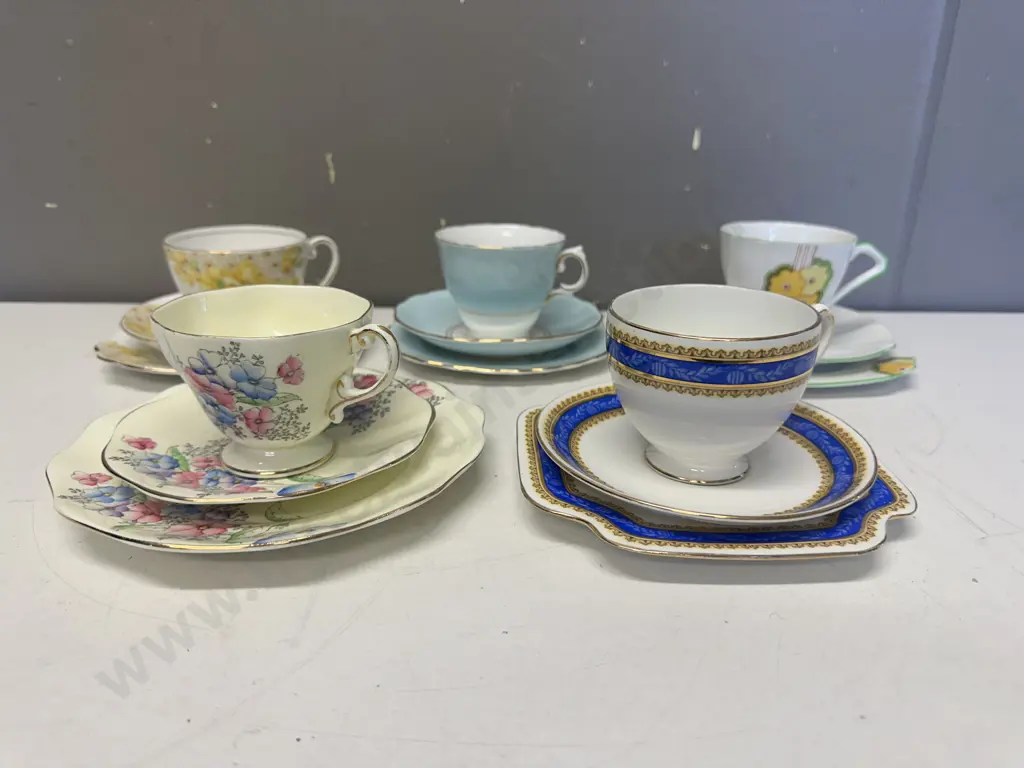Selection of Vintage Trios x 5 Including Foley, Bell, Royal Vale Image 1++