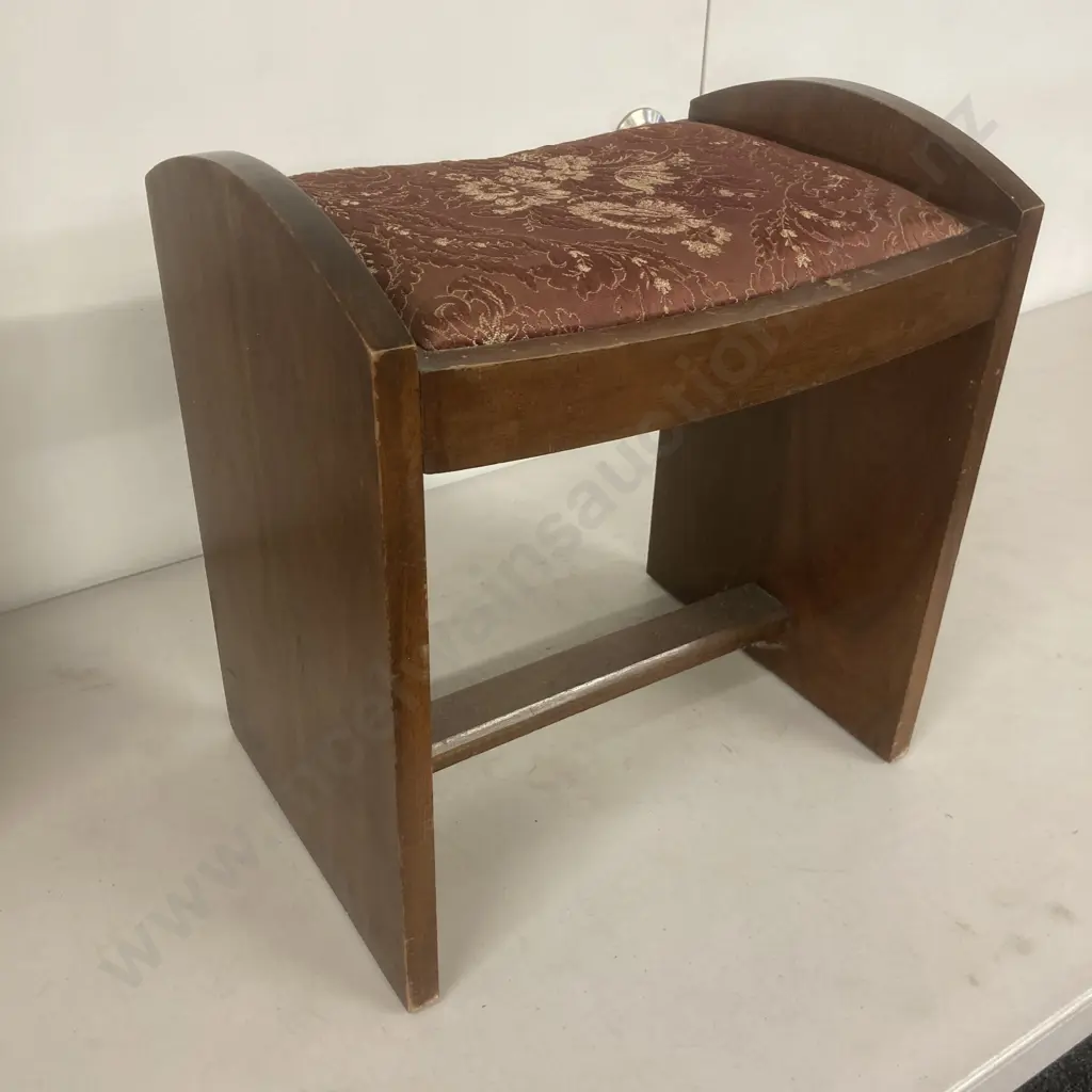 Antique Dressing Table Stool. H46 W42 D30cm Image 1++