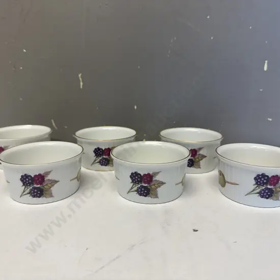 Set Of Six Royal Worcester Evesham Gold Edge Ramekins Blackberry & Leaf