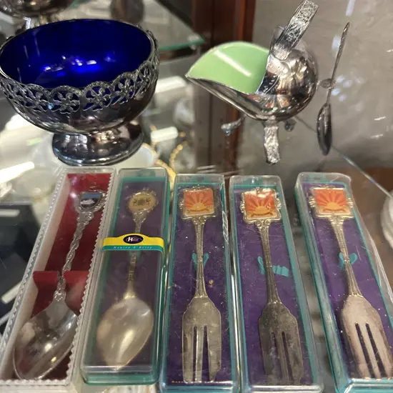 Edmonds Collectors Forks & Silverware Etc