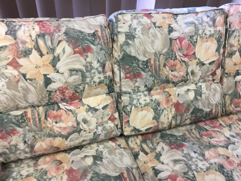 Three Seater Sofa, Pastel Floral Patterned Fabric, Rolled Arms, Turned Wooden Feet. L205cm Image 1++