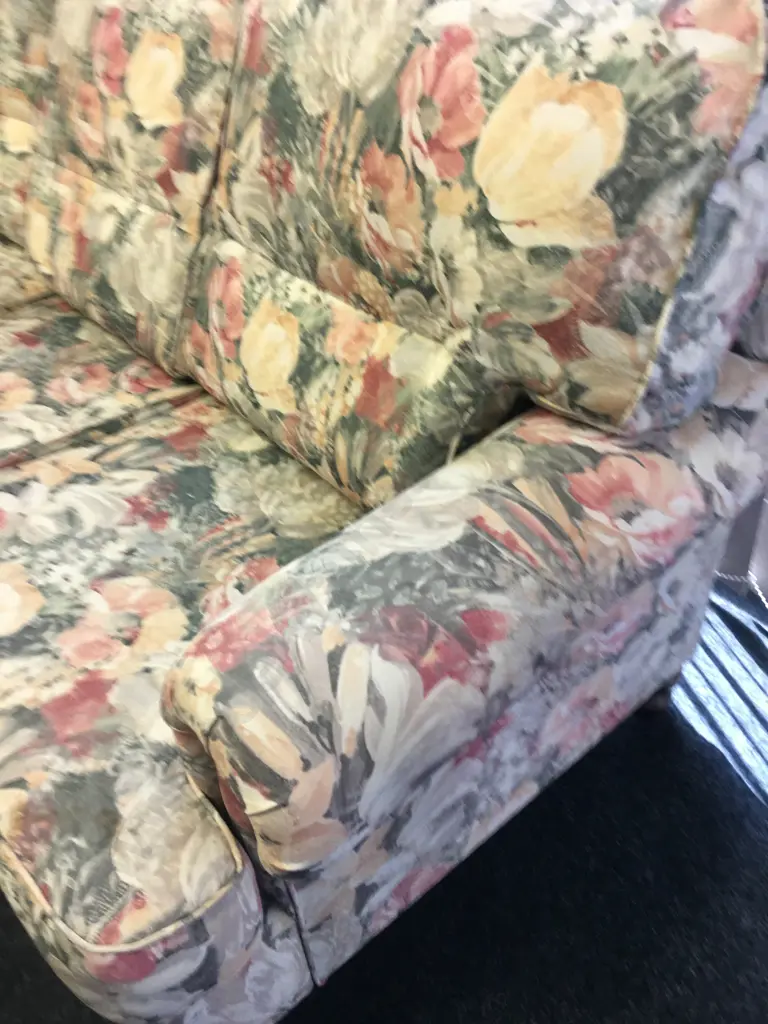Three Seater Sofa, Pastel Floral Patterned Fabric, Rolled Arms, Turned Wooden Feet. L205cm Image 1++