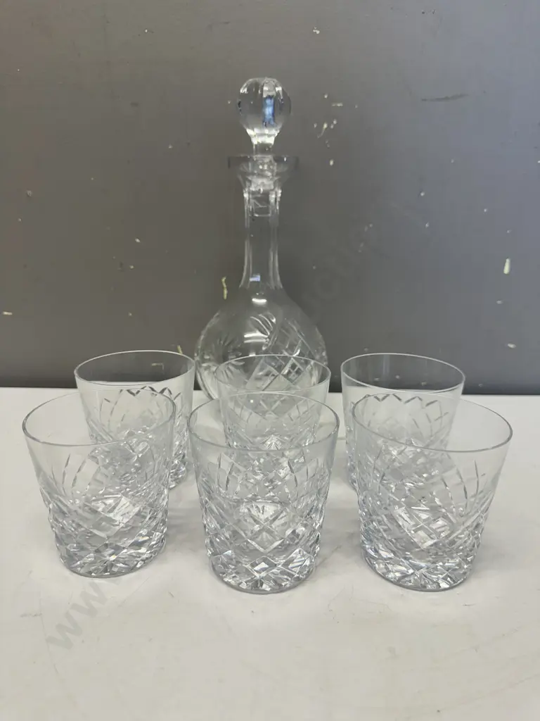 Vintage Crystal Decanter & Six Crystal Spirit Glasses Image 1++