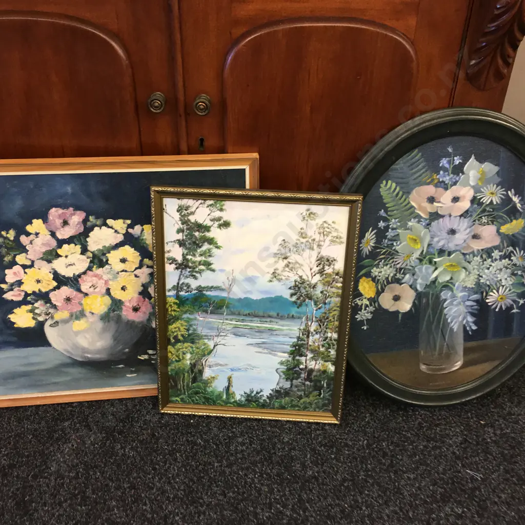 Vintage Artwork x3 Image 1++