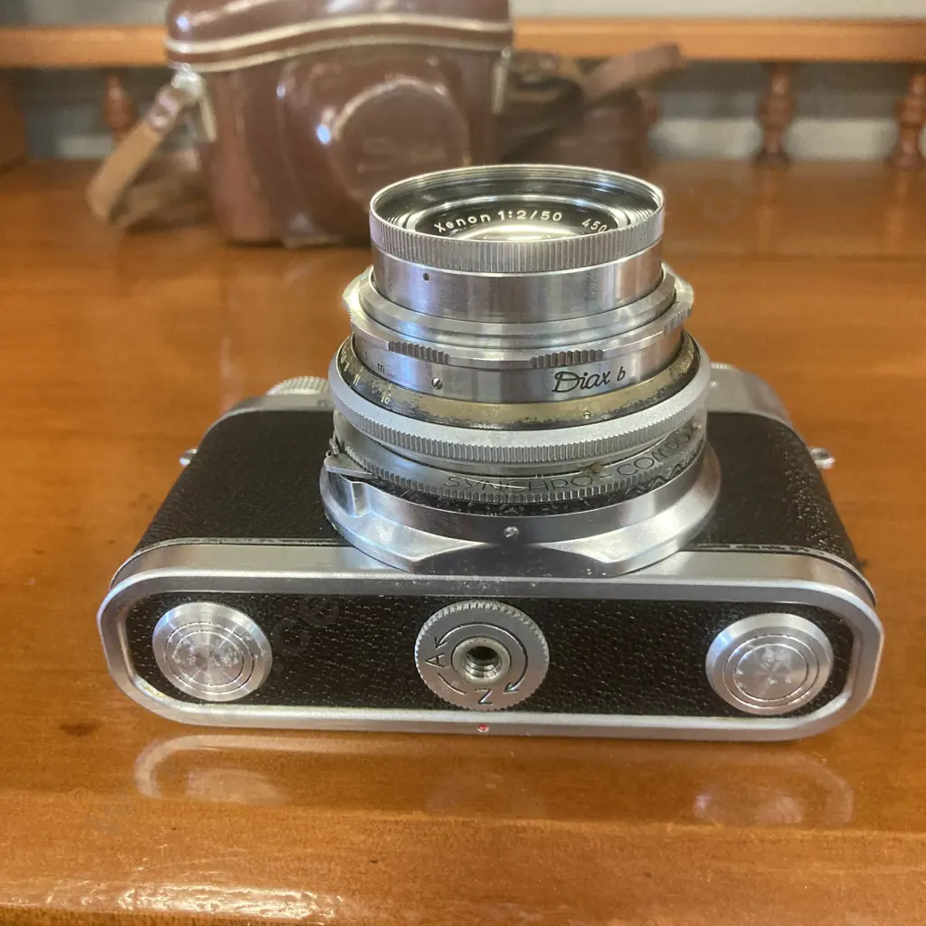 1940s Voss Diax Ia Viewfinder Camera With a Rare Schneider Xenon 50mm lens f2 & Leather Case Image 1++