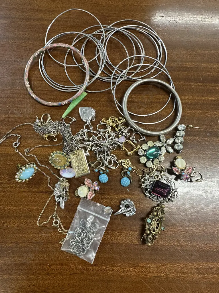 Selection Of Costume Jewellery Image 1++