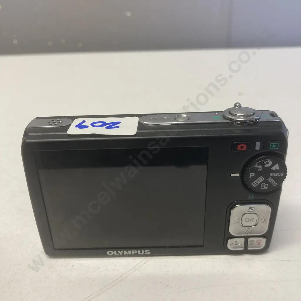 Olympus FE-290 Compact Digital Camera Image 1++