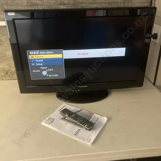 Panasonic VIERA TH-L32X10Z 32" LCD TV With Remote Control & Manual