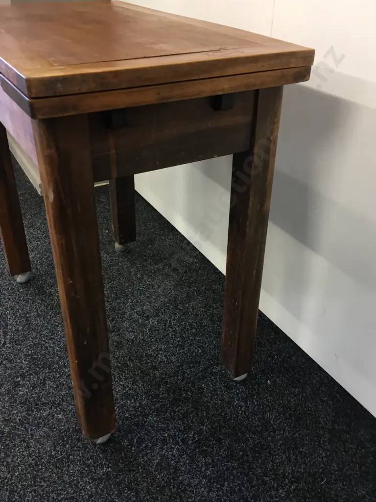 Vintage Draw Leaf Extension Side Table Image 1++