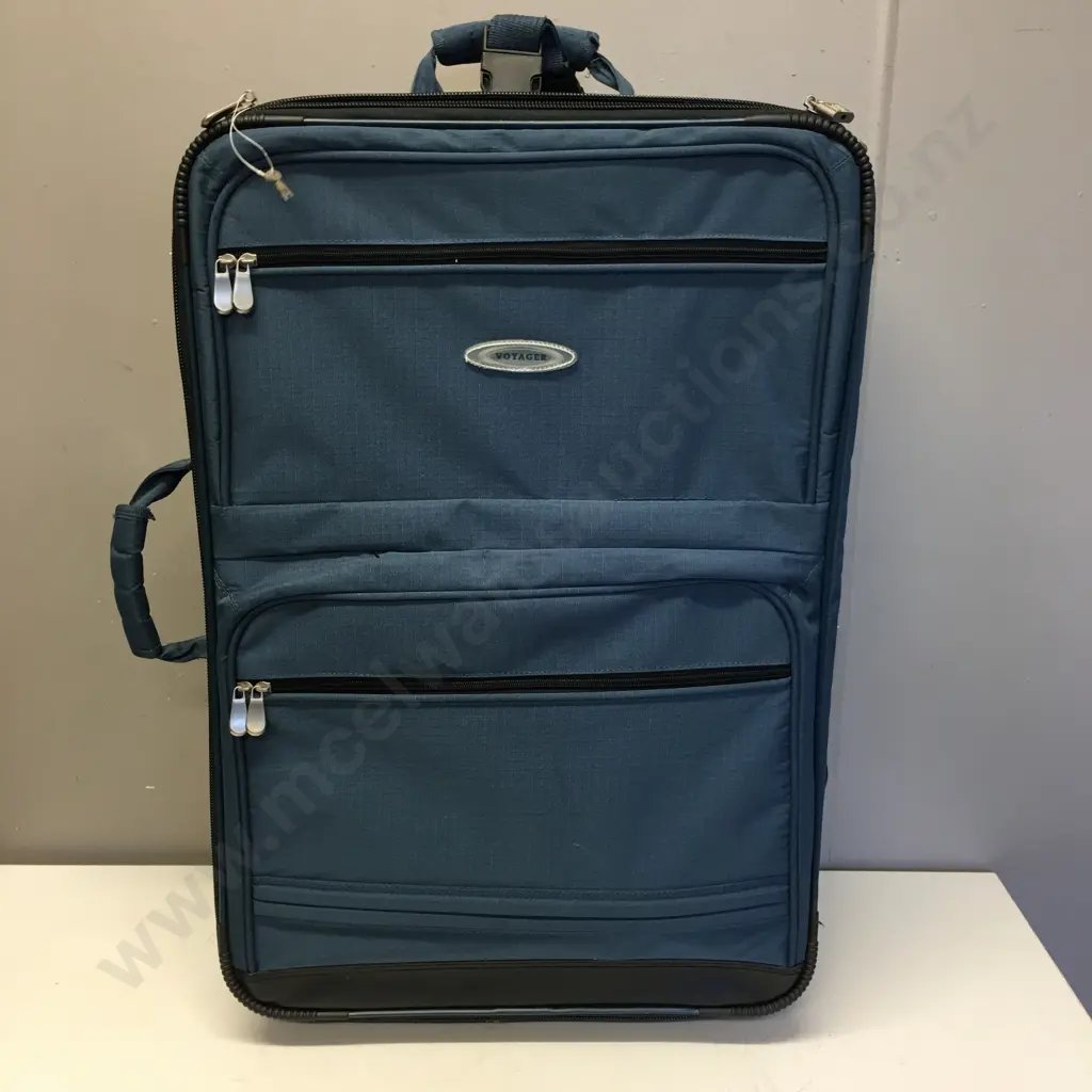 Large Blue Voyager Expandable Suitcase With Wheels. 72 x 48cm Image 1++