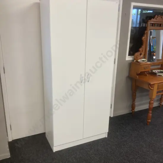 White Double Door Cupboard With Adjustable Shelves. H180 W80 D40cm