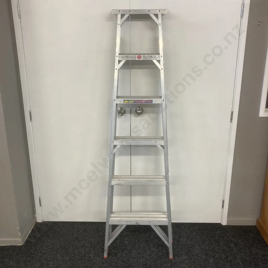 Alco Homemaster Domestic Combination Step Extension Ladder 1.70 - 3.04m 120Kg Image 1++