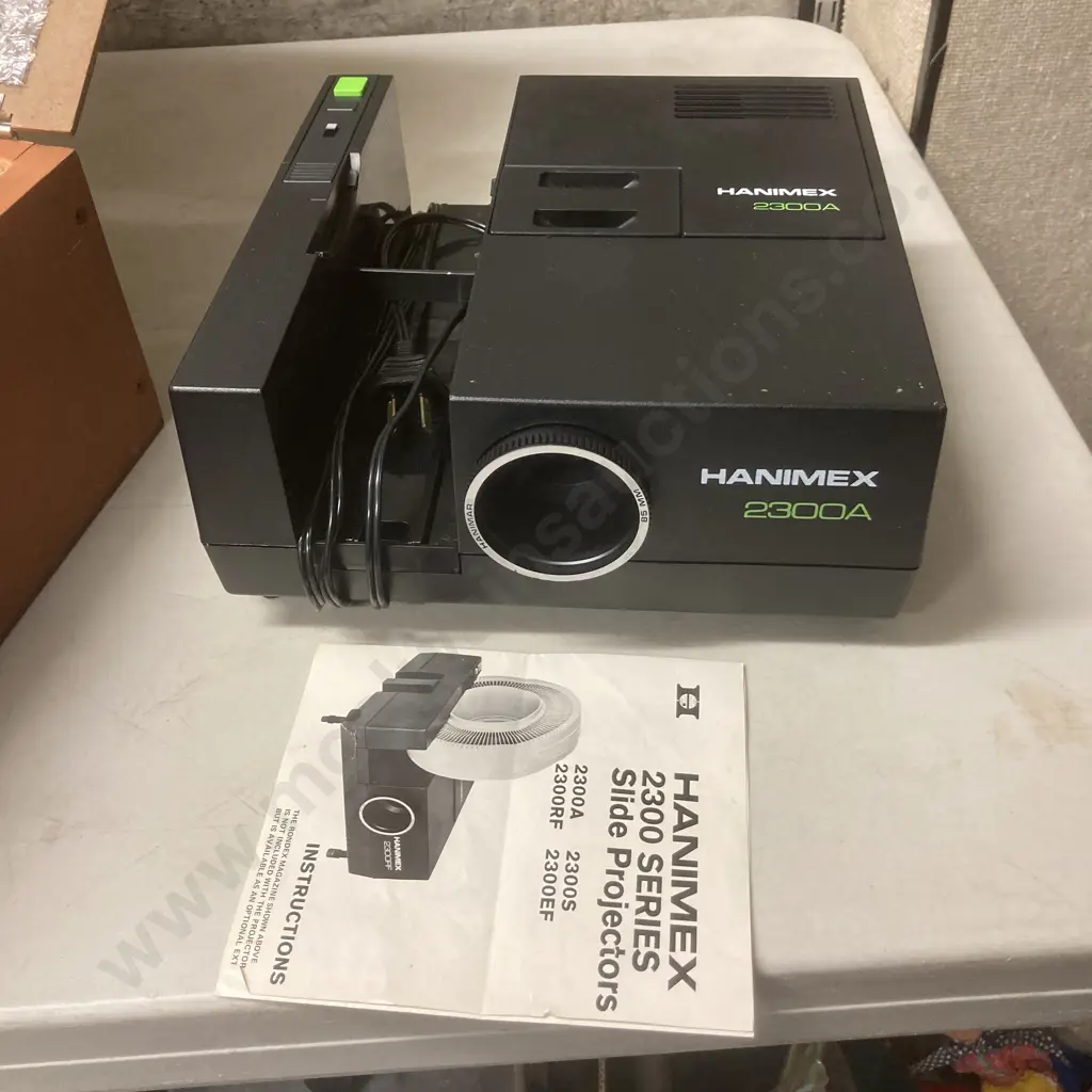 Hanimex 2300A Slide Projector, 3 Drums, Eumig Mark 600D Projector, Leinwald Projector Screen Image 1++