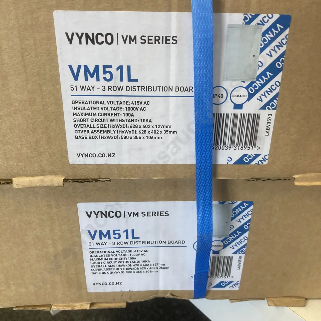 Pair of Vynco / VM Series VM51L 51 Way - 3 Row Distribution Boards Image 1++