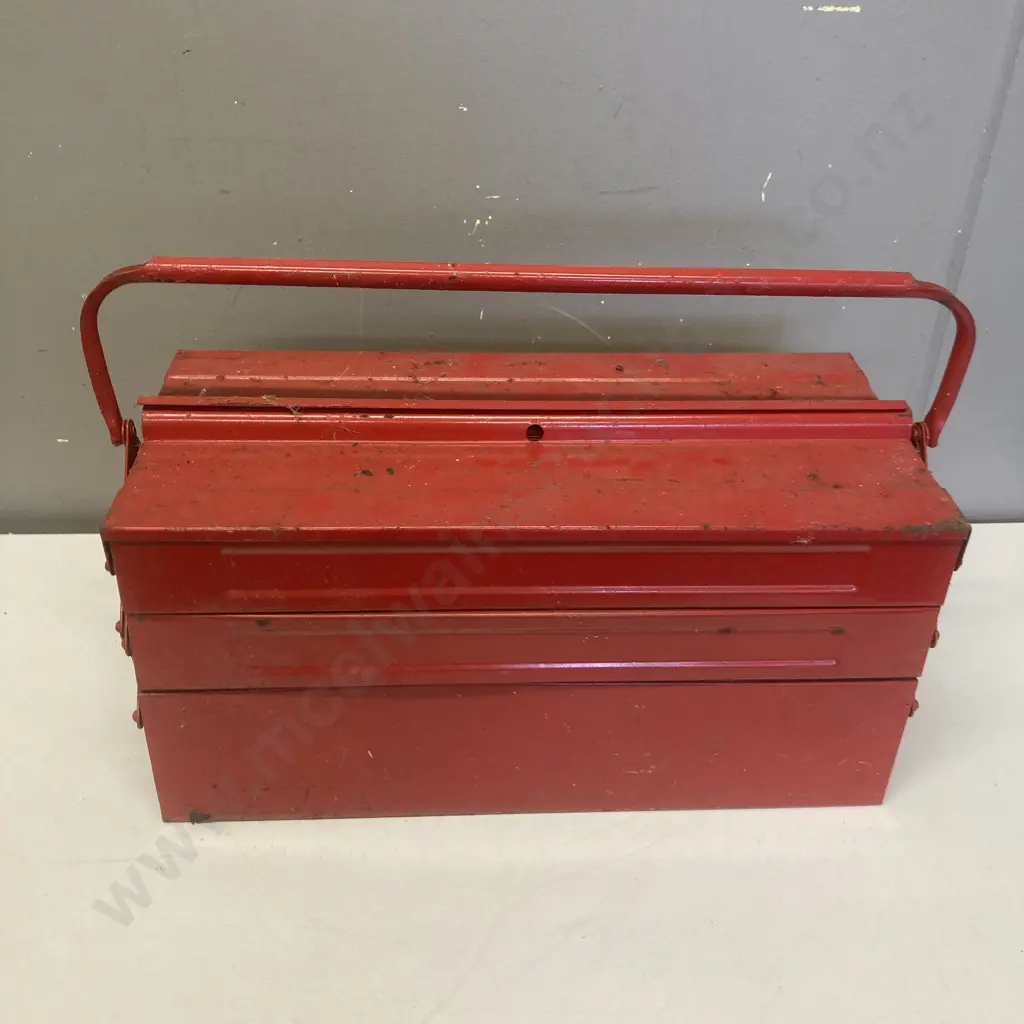Steel Toolbox With Tools Image 1++