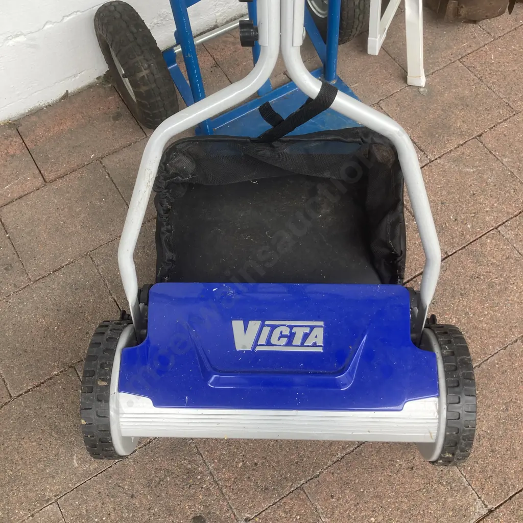 Victa 16" Razor Cut Push Mower Model 881878 Image 1++
