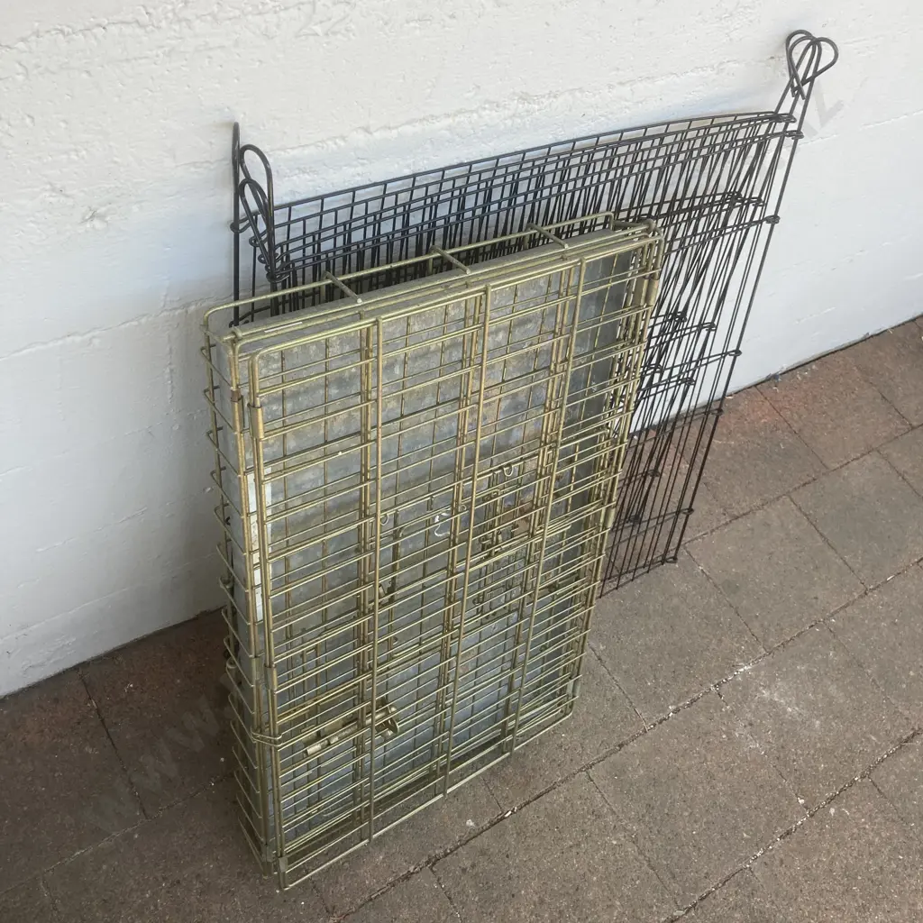 Small Collapsible Dog Crate & Black Pen Image 1++