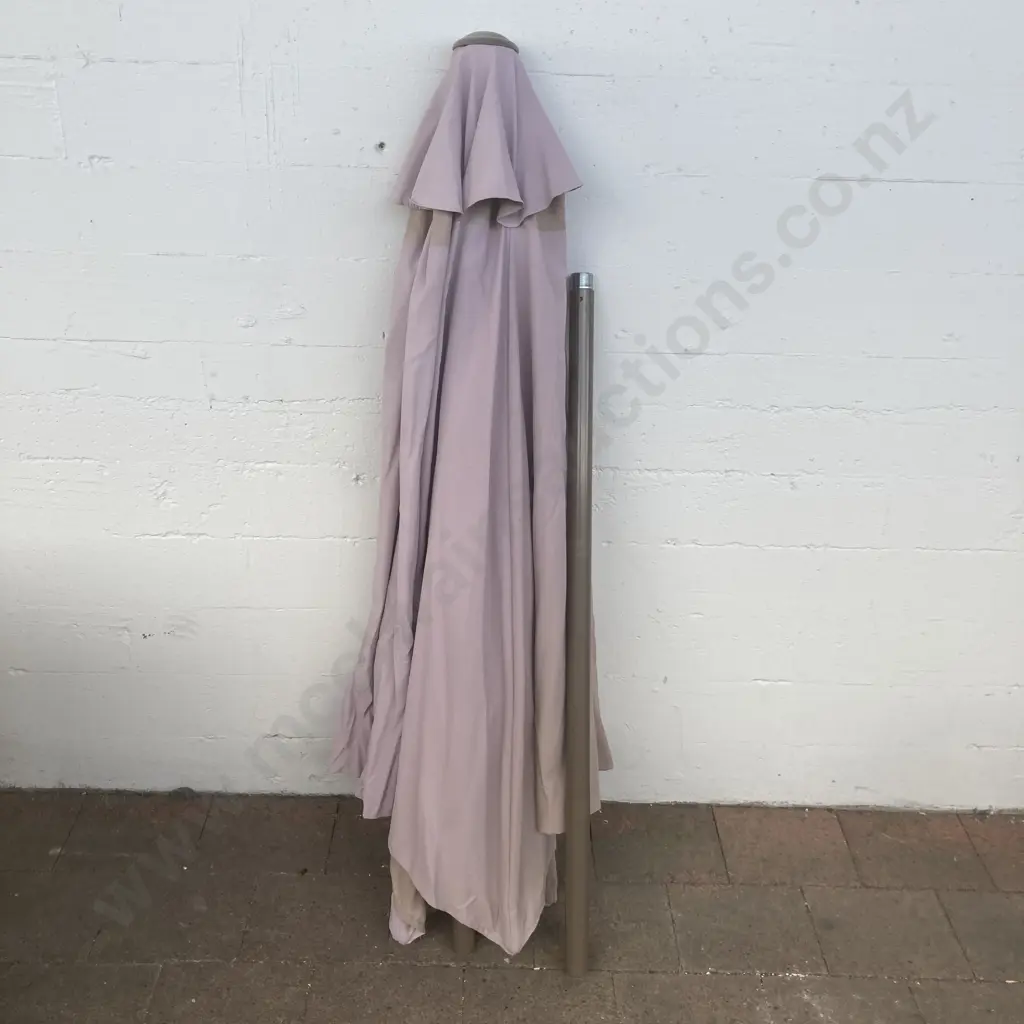 Market Umbrella - Aluminium 2.7Mt Taupe Image 1++