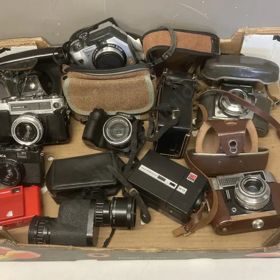 Box Lot Cameras & Camera Items