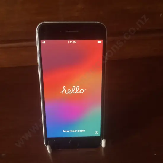 Apple iPhone SE (2nd Generation) 64GB White (No Leads)