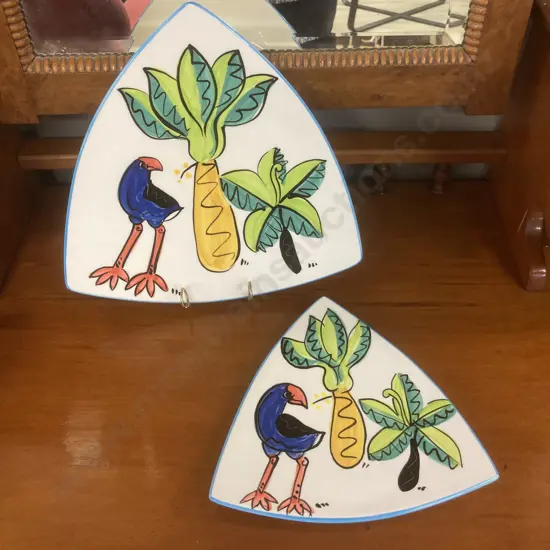 Pair of Kermiko (New Zealand) Pukeko Triangular Plates