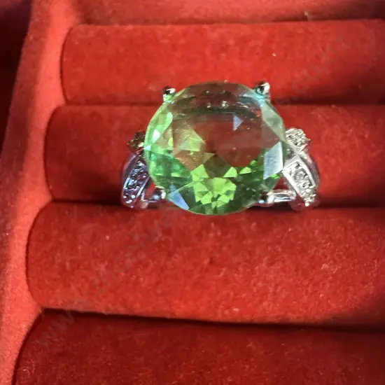  Sterling Silver Ring Stamped 925 With Green Round Gem Stone