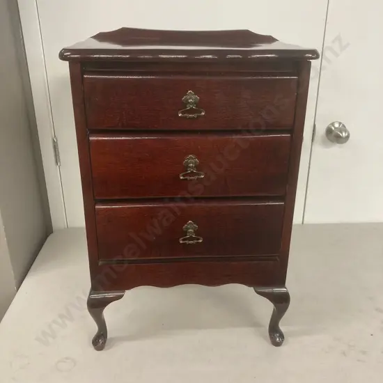 Queen Anne Style 3 Drawer Bedside Cabinet, Cabriole legs (Side Has Split)