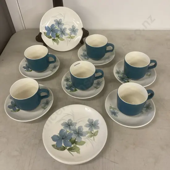 Vintage Crown Lynn Sapphire Dinnerware x 44 Pieces, (1 Bowl chipped)