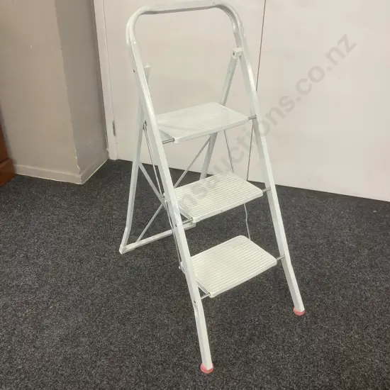 TRT White 3 Step Folding Step Ladder