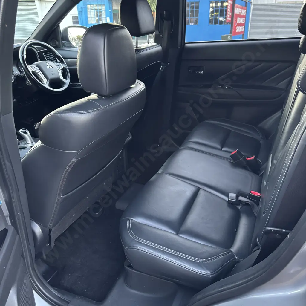 NO RESERVE 2018 Mitsubishi Outlander VRX Plug In Hybrid - 88KW/PHEV/4WD/AT, WOF / REG LRQ9 (11/4/25), 190556Kms Image 1++
