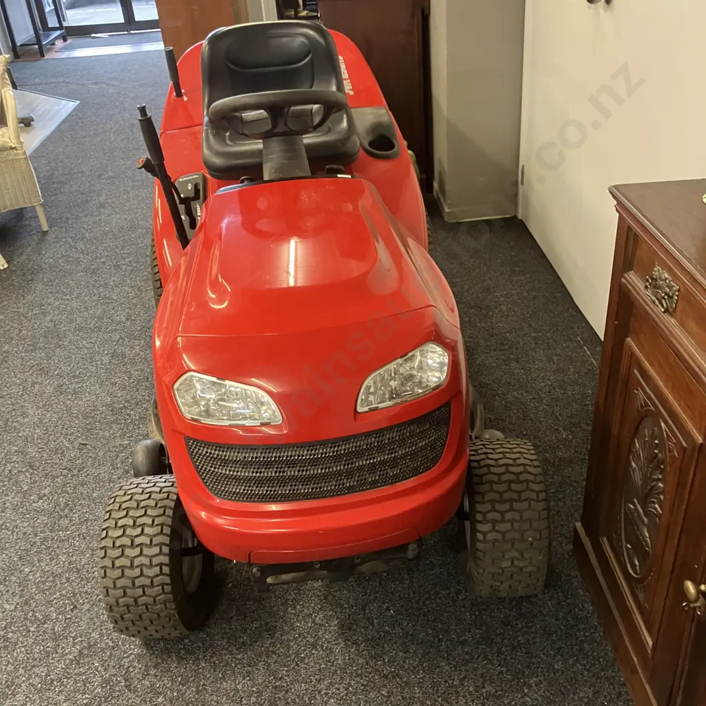 Jonsered LT2218CMA Lawn Tractor With Manual, B&S 502cc 17.5HP, Brand New Battery (Starts But Wont Keep Running) Image 1++